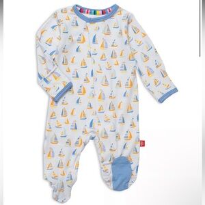 Magnetic Me sailboat footie